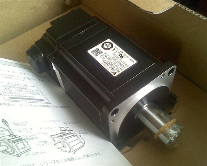 Модуль YASKAWA AC SERVO MOTOR SGMAS-04ACAB1 ORIGINAL