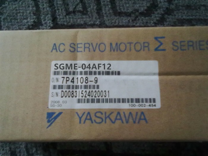 Модуль YASKAWA AC SERVO MOTOR SGME-04AF12 ORIGINAL