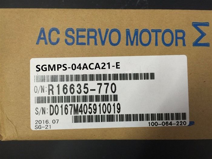 Модуль ORIGINAL YASKAWA AC SERVO MOTOR SGMPS-04ACA21-E