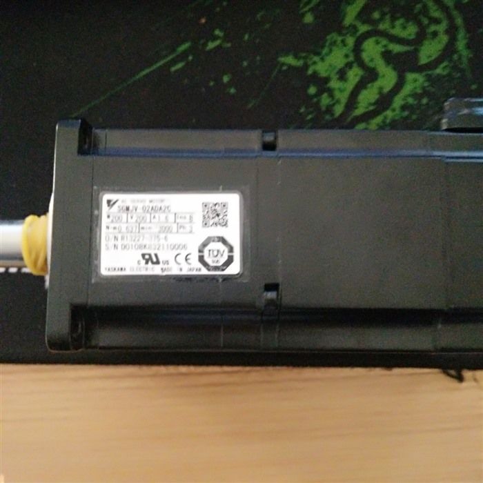 Модуль YASKAWA AC SERVO MOTOR SGMJV-02ADA2C ORIGINAL