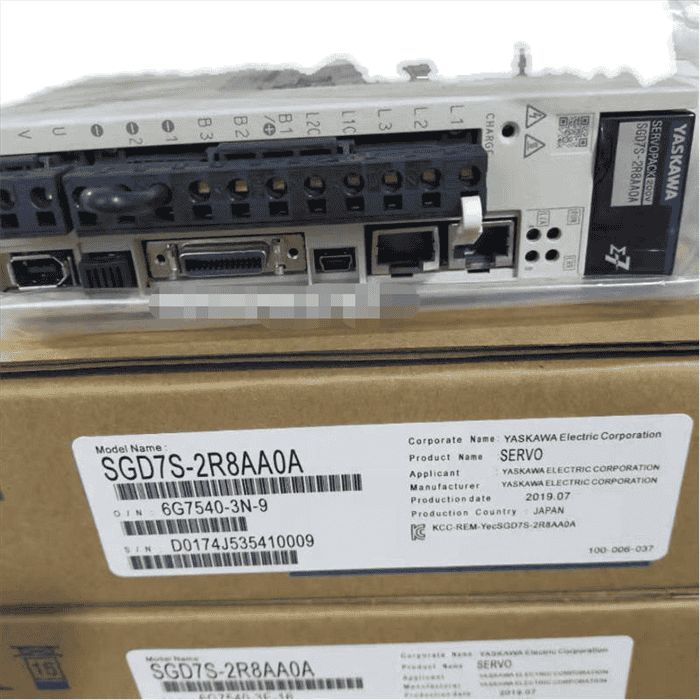 Модуль Yaskawa SGD7S-2R8AA0A