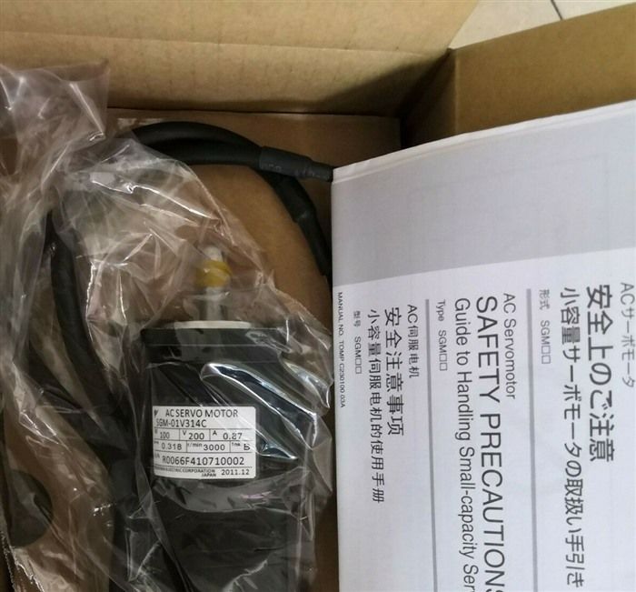 Модуль YASKAWA AC SERVO MOTOR SGM-01V314C SGM01V314C