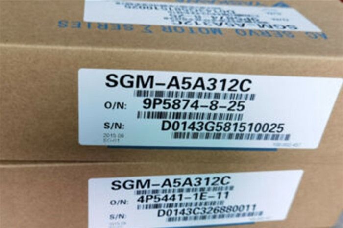 Модуль YASKAWA SGM-A5A312C Servo Motor