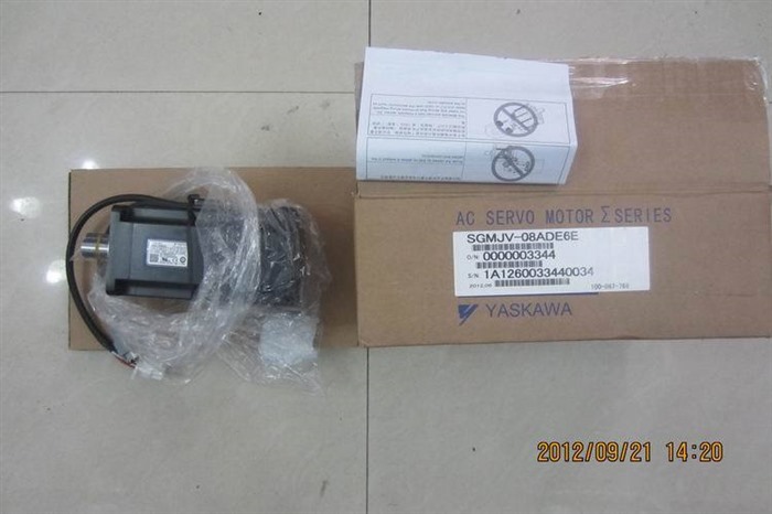 Модуль YASKAWA AC SERVO MOTOR SGMJV-08ADE6E SGMJV08ADE6E