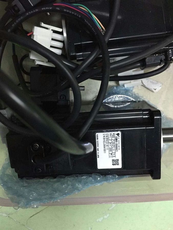 Модуль YASKAWA SGMAH-08A1A-SM11