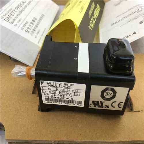 Модуль ORIGINAL YASKAWA AC SERVO MOTOR SGMAS-A5ACA21