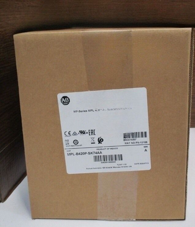 Модуль Allen-Bradley MPL-B420P-SK74AA