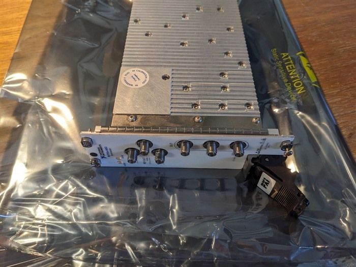 Модуль National Instruments PXIe-5653