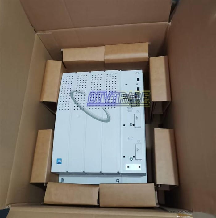Модуль LENZE Inverter E82EV153K4B201 E82EV153-4B201