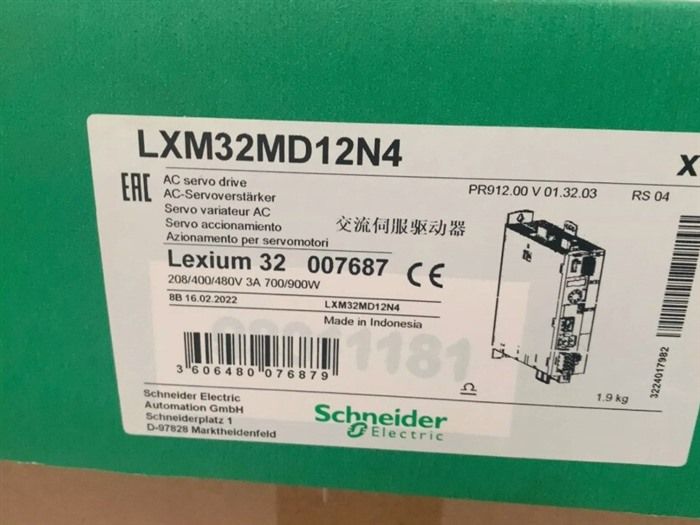 Модуль Schneider LXM32MD12N4