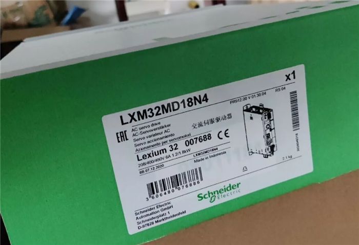 Модуль Schneider Electric LXM32MD18N4
