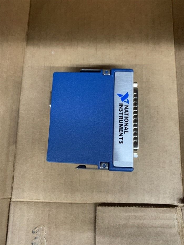 Модуль National Instruments NI 9208