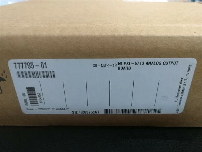 Модуль National Instruments PXI-6713
