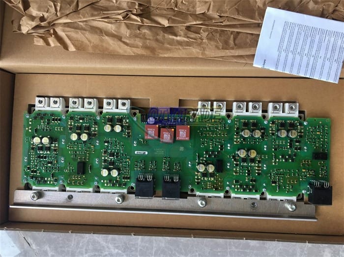 Модуль Siemens S120 driver board A5E36717799 with FS300R12KE3_S1
