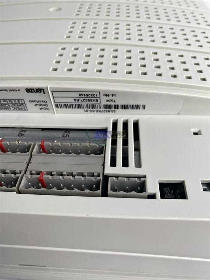Модуль Lenze servo controller EVS9327-ES EVS9327ES