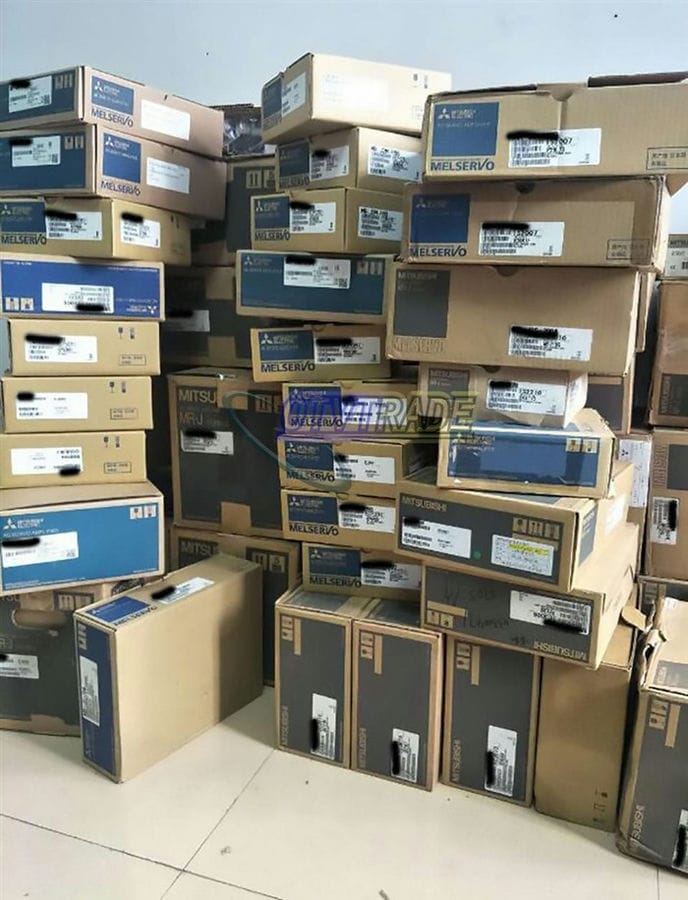 Модуль MITSUBISHI SERVO DRIVE MR-J4-11KB4-RJ