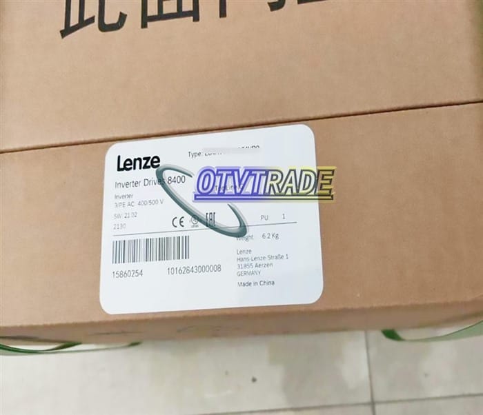 Модуль LENZE Inverter Drive E84AVSCE3034VX0