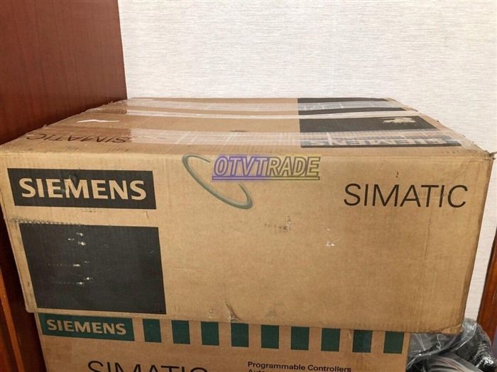 Модуль Siemens 6AV7240-6EC10-0KA0 6AV7 240-6EC10-0KA0 Touch Screen