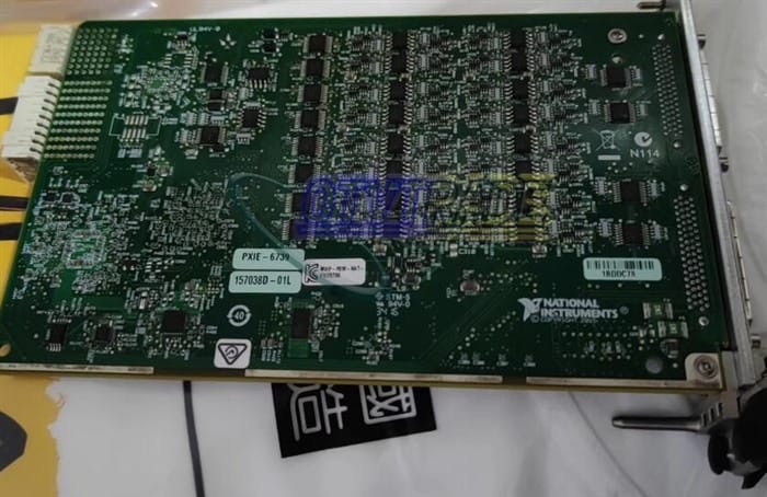 Модуль National Instruments NI PXIe-6739 783801-01 Analog Output
