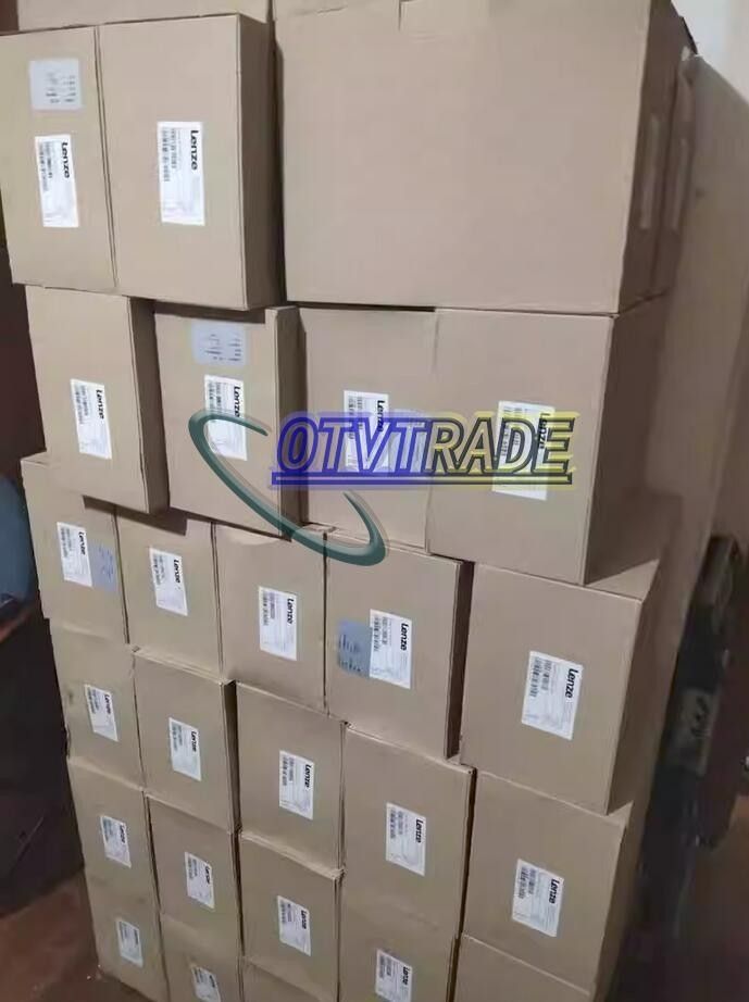 Модуль Lenze E84AVTCE3034VB0 frequency converter