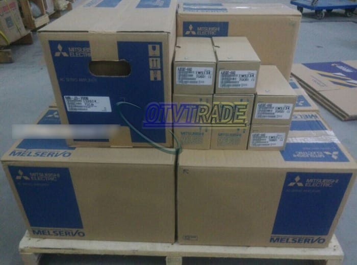 Модуль MITSUBISHI SERVO MOTOR HG-SR3524BK