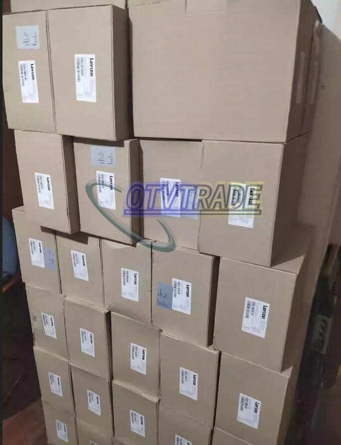 Модуль LENZE Inverter EVS9326CSV004 EVS9326-CSV004