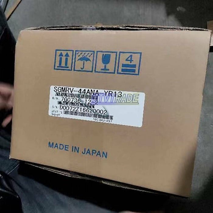 Модуль Yaskawa Servo Motor SGMRV-44ANA-YR13