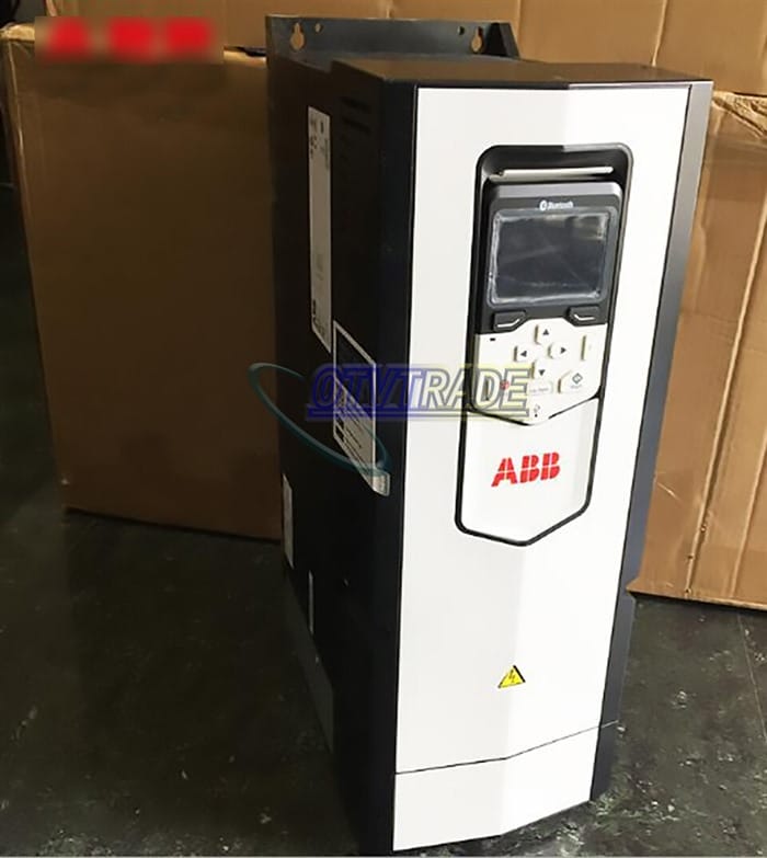 Модуль ABB ACS880-01-017A-3 7.5KW Inverter