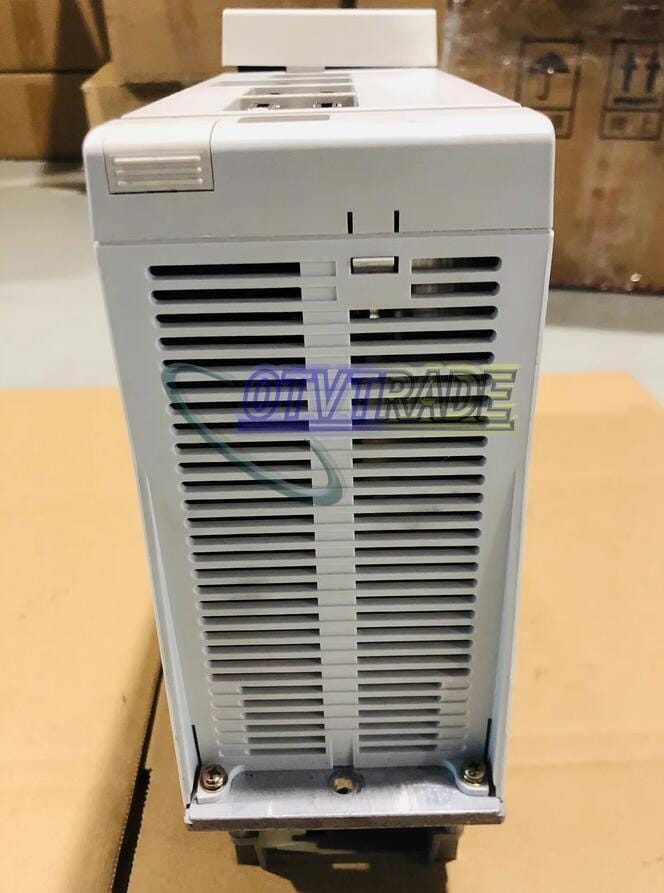 Модуль Mitsubishi servo drive MDS-C1-SPM-110 MDSC1SPM110