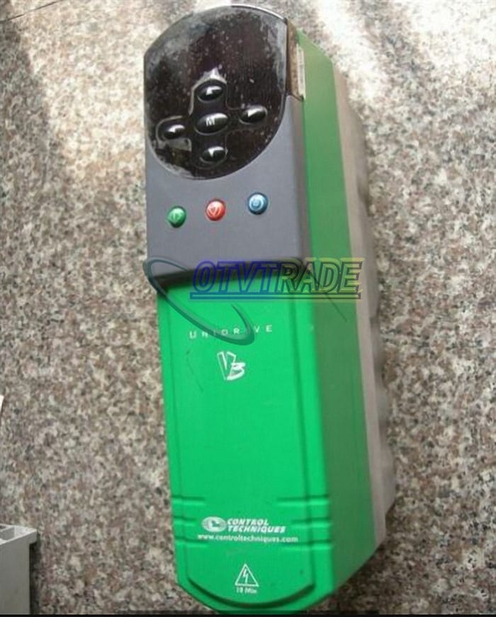 Модуль Emerson Control Techniques Unidrive UNI1403 AC Drive 1.5KW