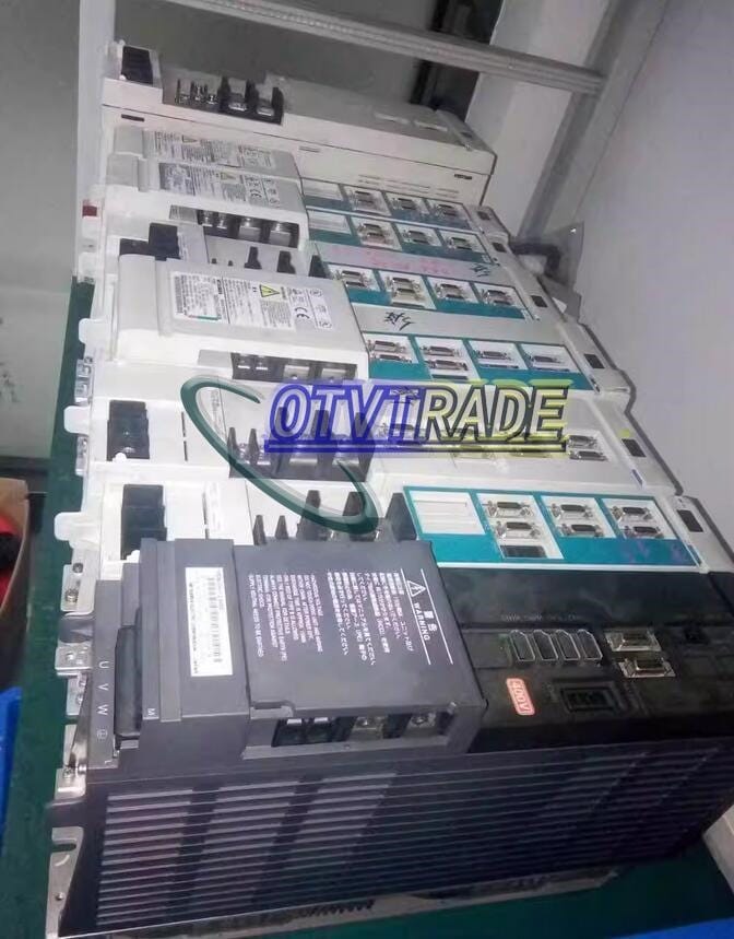 Модуль Mitsubishi Servo Drive MDS-C1-V1-70-N