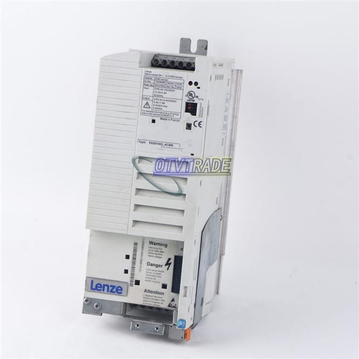 Модуль LENZE E82EV402-4C200 E82EV402K4C200 E82EV402п 4C200