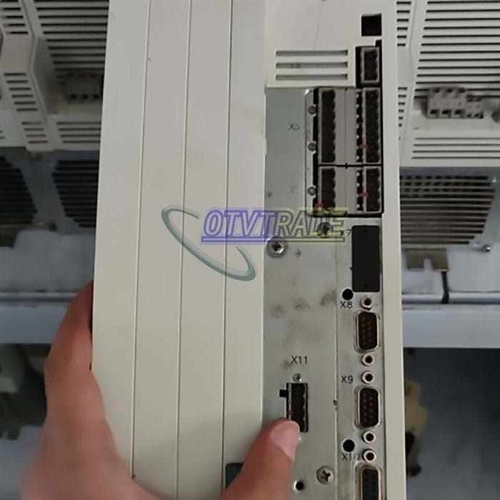 Модуль Lenze Inverter EVF9326-EVV004