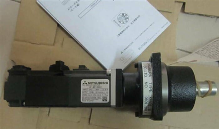 Модуль Mitsubishi Servo Motor HF-MP13BG1 HFMP13BG1