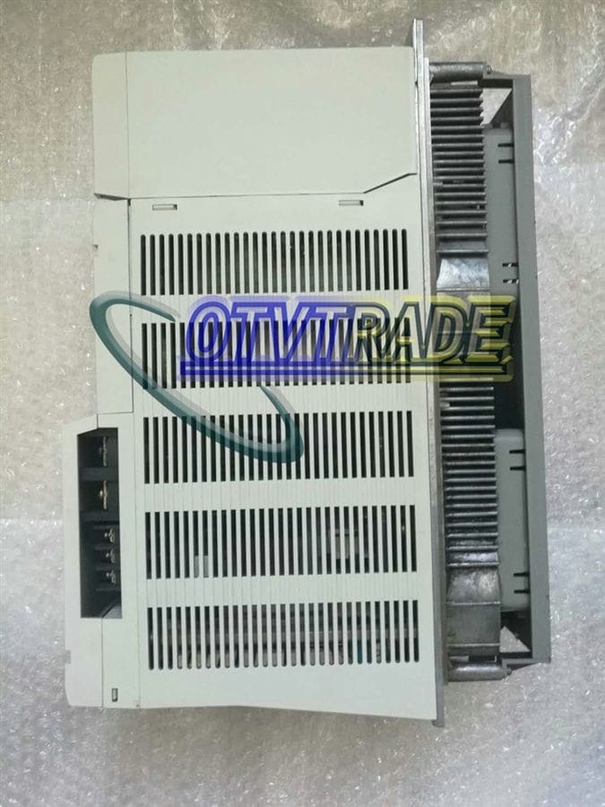 Модуль MITSUBISHI SERVO DRIVE MDS-C1-CV-150 MDSC1CV150