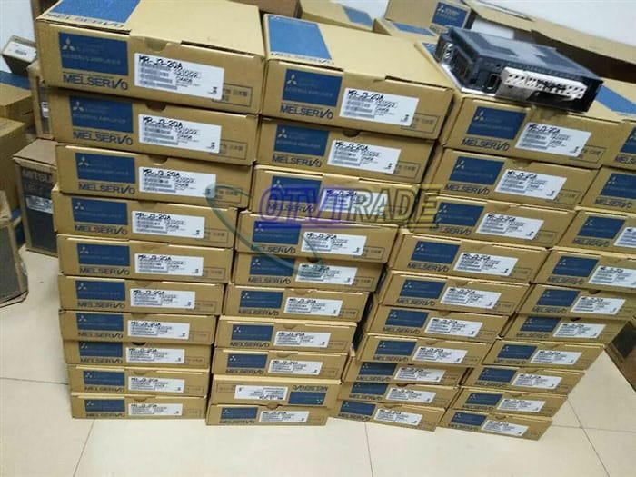 Модуль Mitsubishi Servo Drive MR-J2S-700B-PD030