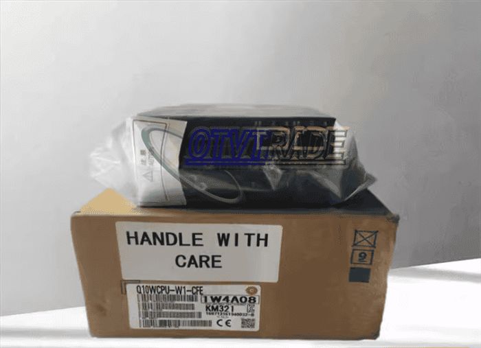 Модуль Mitsubishi Q10WCPU-W1-CFE Q10WCPUW1CFE model
