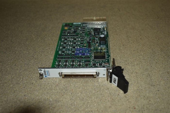 Модуль National Instruments NI PXI-6704 Series Module Analog Output