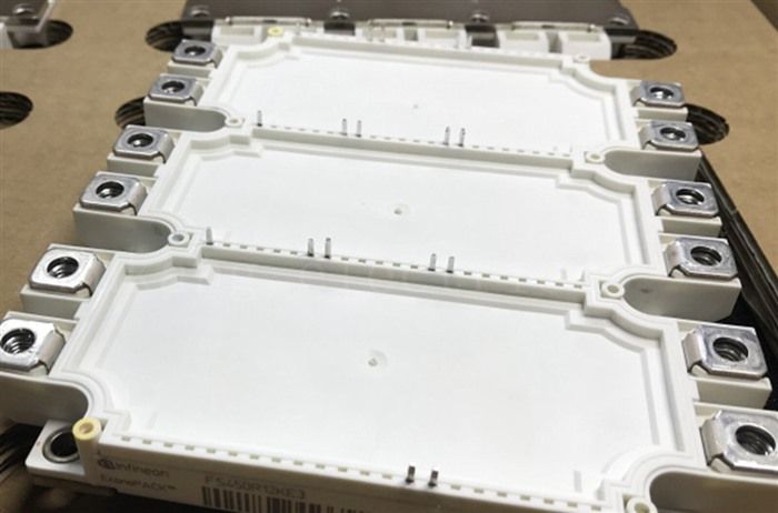 Модуль INFINEON FS450R12KE3 Power Supply Module