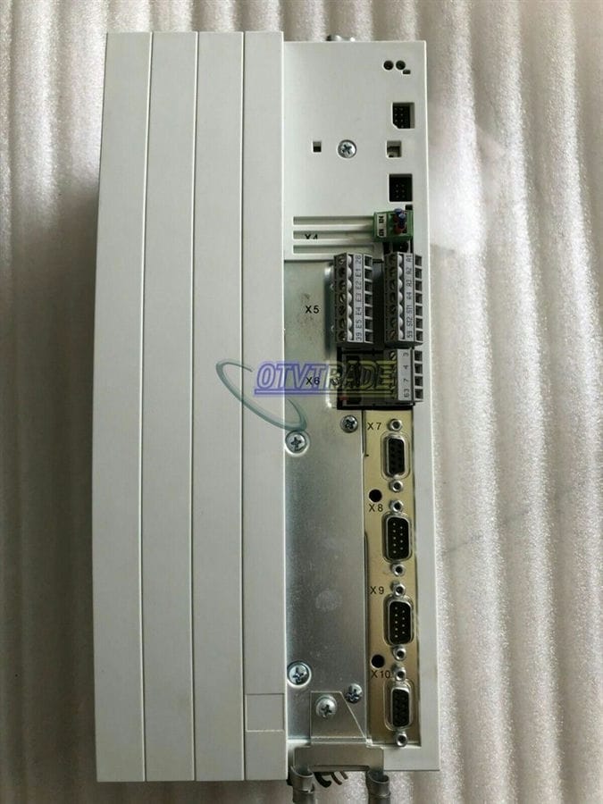 Модуль Lenze inverter EVS9325-CKV003 EVS9325CKV003