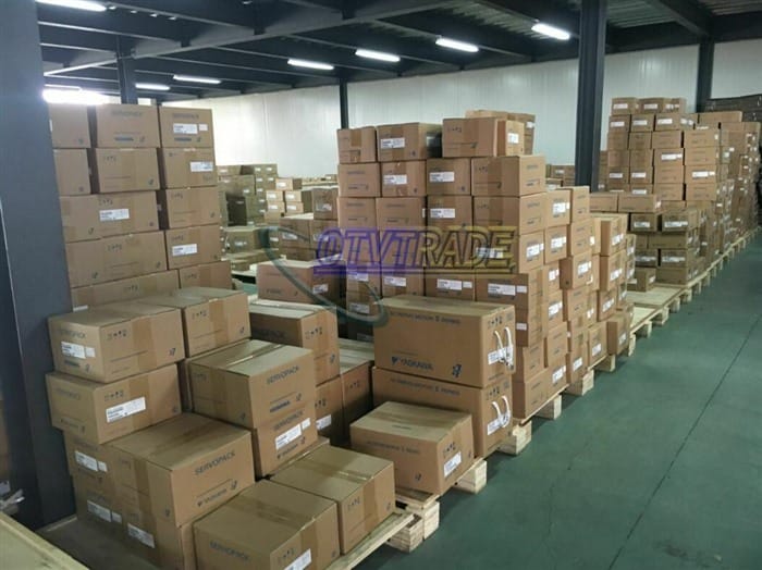 Модуль Yaskawa Variable Frequency Drive CIMR-VU4A0009BAA