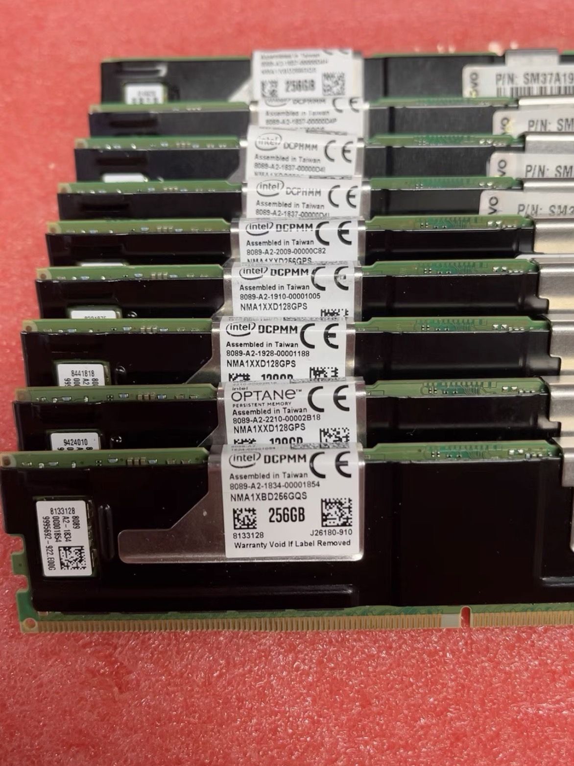 Молуль Intel 256GB PC4-21300 DDR4-2666MHz DDR-T 18W TDP 288-Pin DCPMM