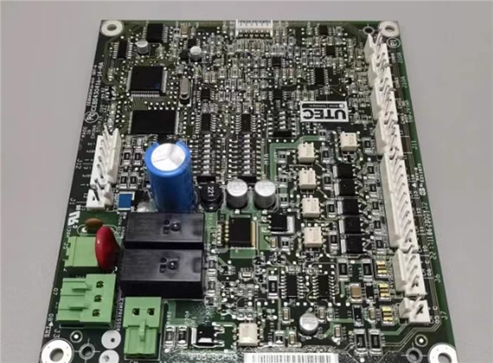 Модуль CARRIER 32GB500402EE PD5-SCPM3 Compressor Protection Module