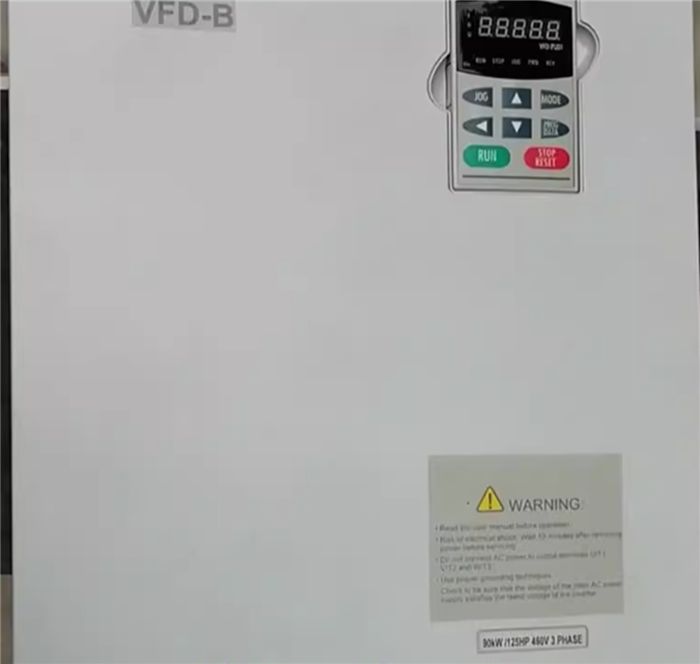 Модуль DELTA VFD900F43C PLC AC Torque Drive 3 Phase
