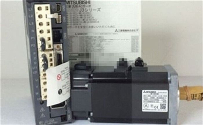Модуль Mitsubishi MR-J3-100A+HF-SP102
