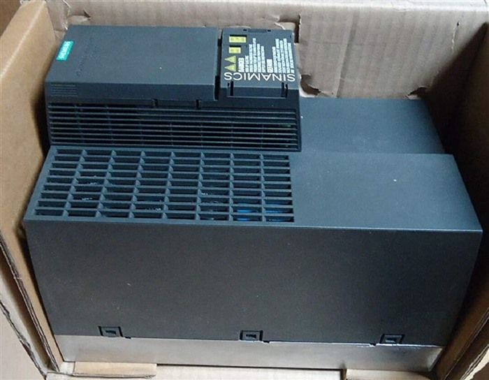 Модуль SIEMENS 6SL3210-1KE22-6UF1 G120C Drive Converter 33.3A 11kW 15Hp
