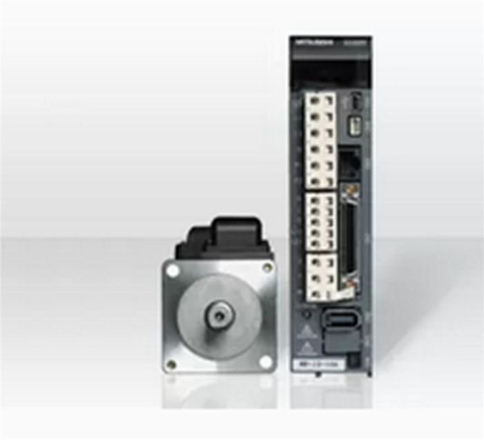 Модуль Mitsubishi MR-J3-700A+HF-SP702