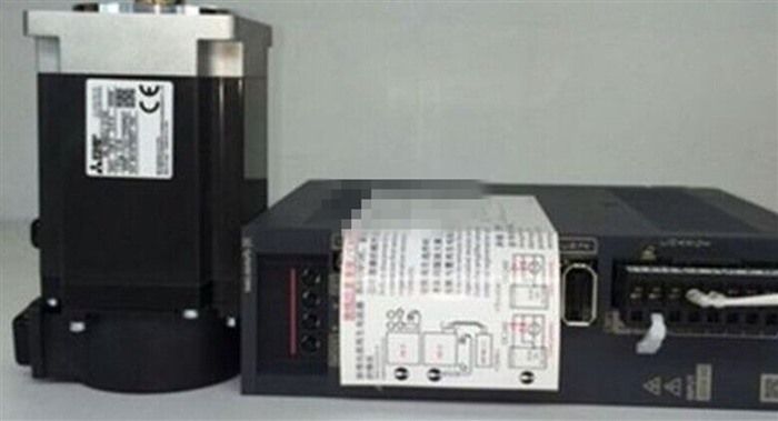 Модуль Mitsubishi MR-J3-200A+HF-SP152B