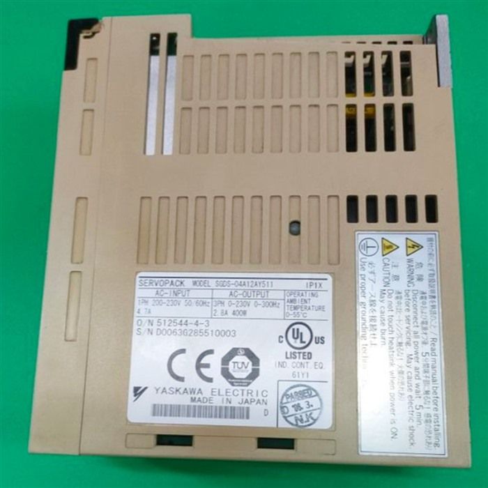 Модуль Yaskawa SGDS-04A12AY511 Servo Drive SGDS04A12AY511E