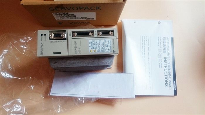Модуль YASKAWA AC SERVO DRIVER SGDA-04AP SGDA04AP